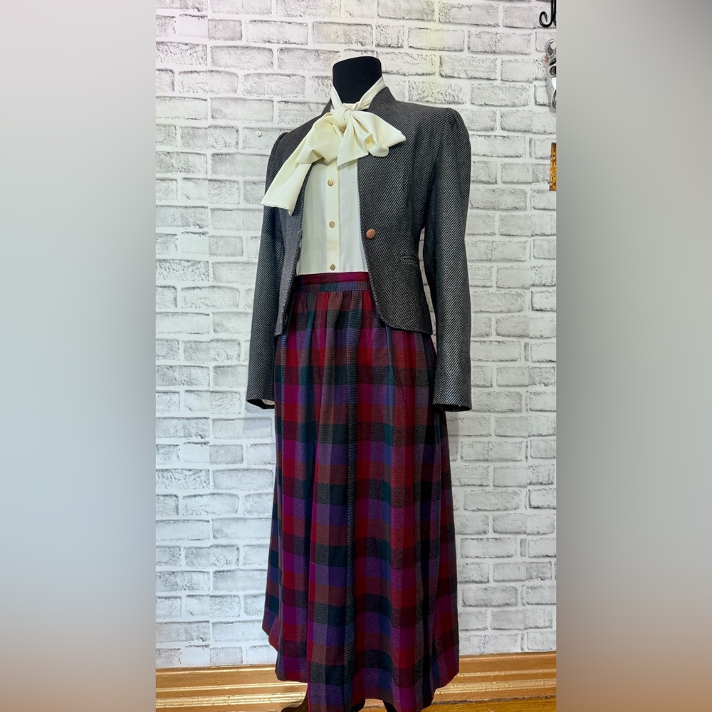 Private Club Vintage Multicolored A-Line Wool Skirt